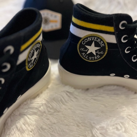 RARE color. Converse "lugged varsity" Chuck Taylor women's 7.5. Bruins! - Picture 6 of 10